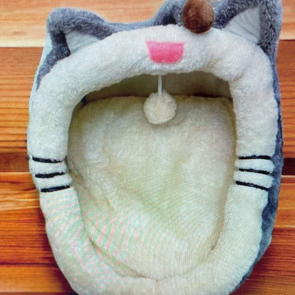 Cozy Cat Ear Pet Bed - Gray and Cream